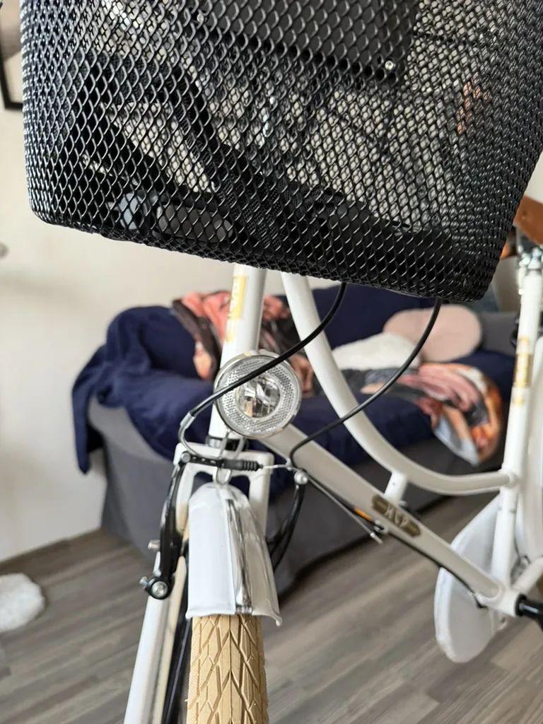 Dámské městské kolo Kola 28" SHIMANO Nexus s osvětlením, blatníky, zámky V ZÁRUCE