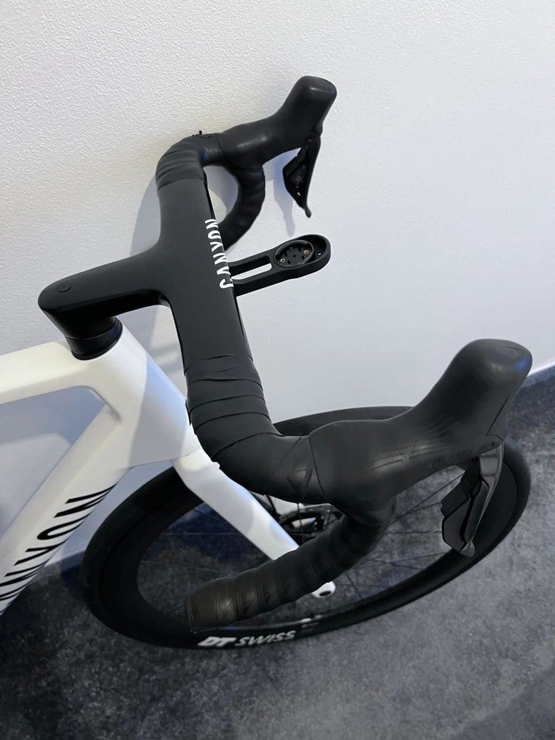 Canyon ultimate cf sl 8 aero+wattmetr