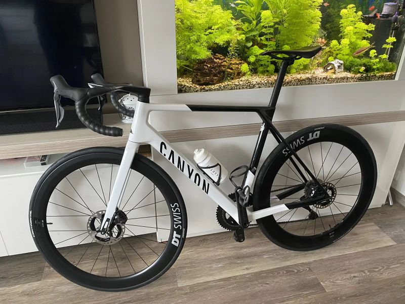 Canyon ultimate cf sl 8 aero+wattmetr