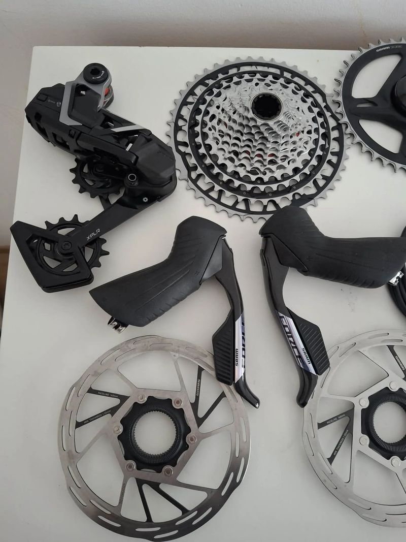 Celá sada SRAM Force E1 XPLR Wide Carbon AXS 1x13