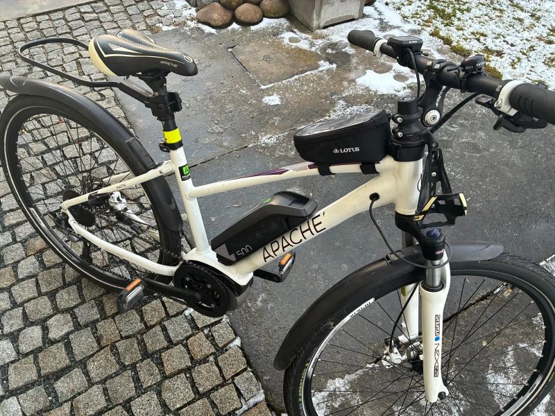 Dámské elektrokolo ApacheMatta