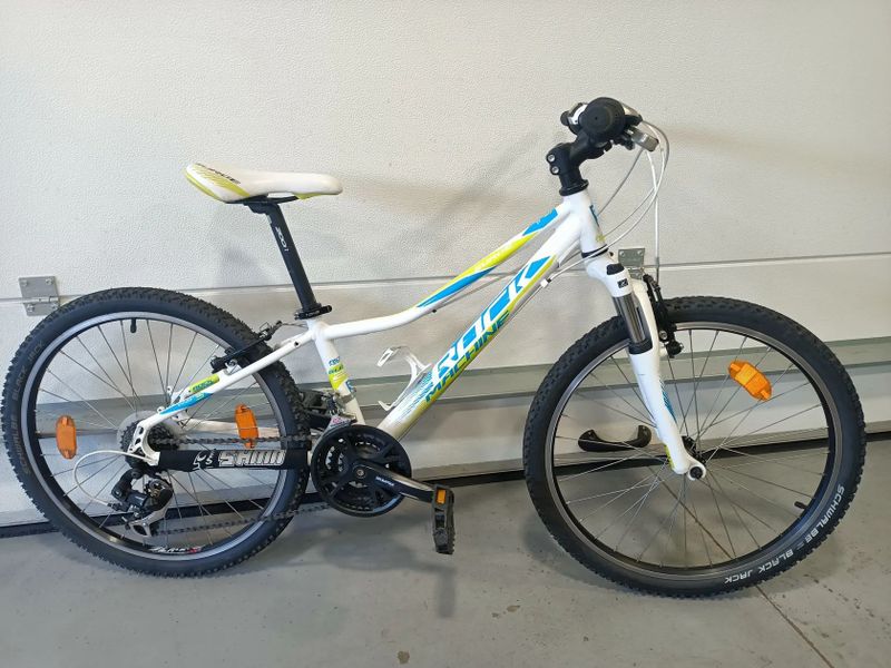 Rock Machine Surge 24