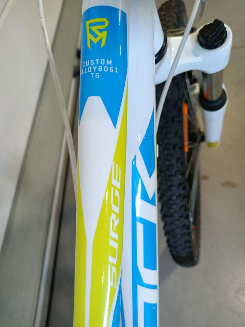 Rock Machine Surge 24