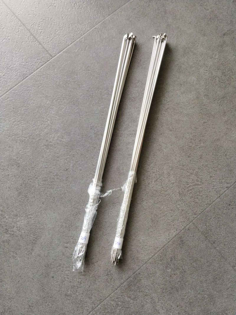 Spice Sapim Leader J-bend 309/310mm + packeta Zdarma