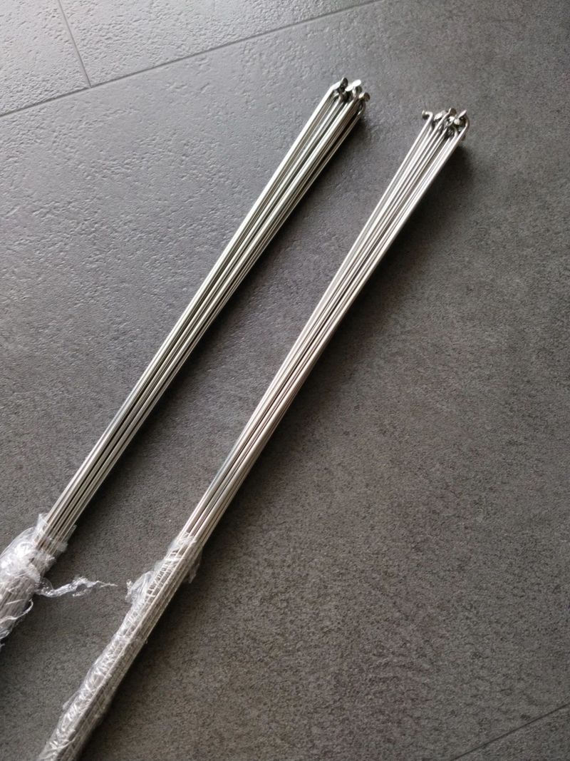 Spice Sapim Leader J-bend 309/310mm + packeta Zdarma