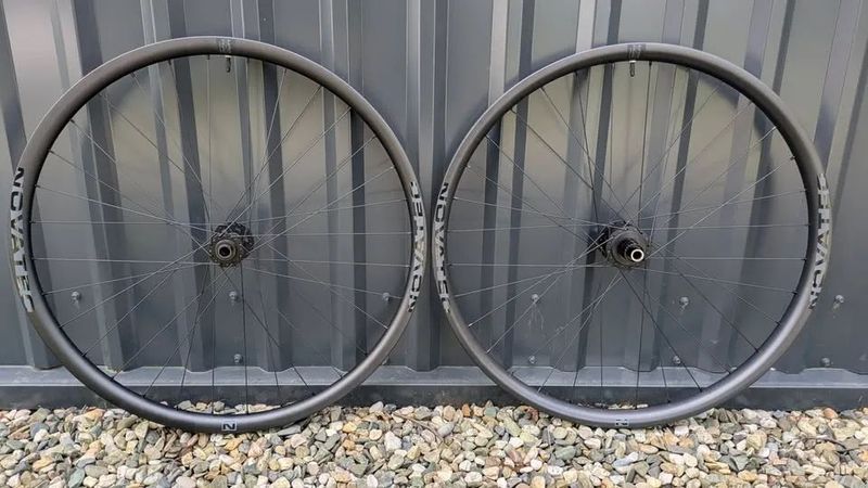 Nová karbonová enduro kola Novatec M30 29"