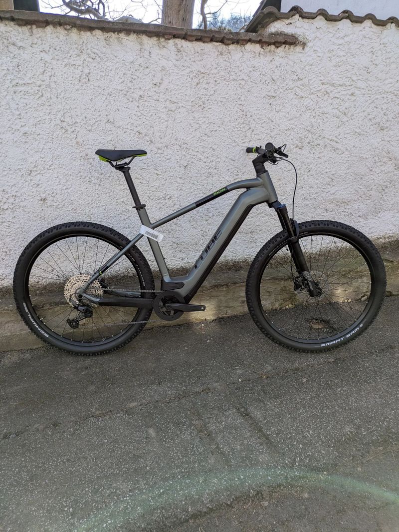 Cube Reaction Hybrid PRO 750 vel. XXL