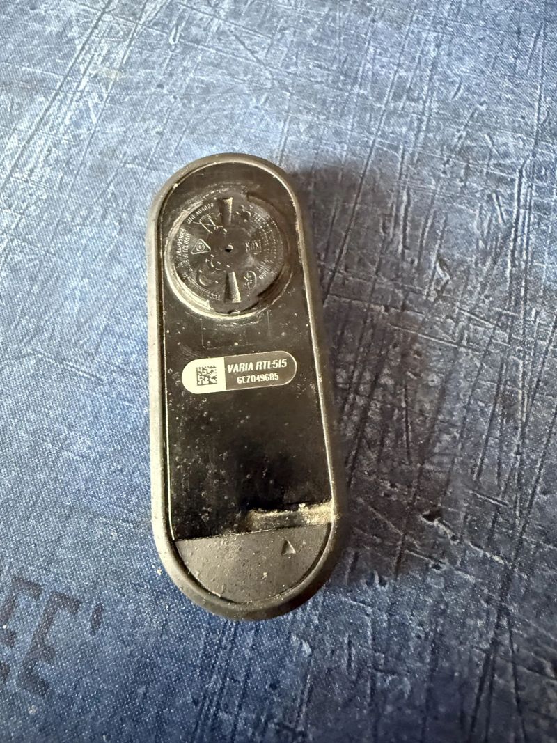 Cyklopočítač s GPS Garmin EDGE Edge 1040 černý + Radar Varia RTL515 