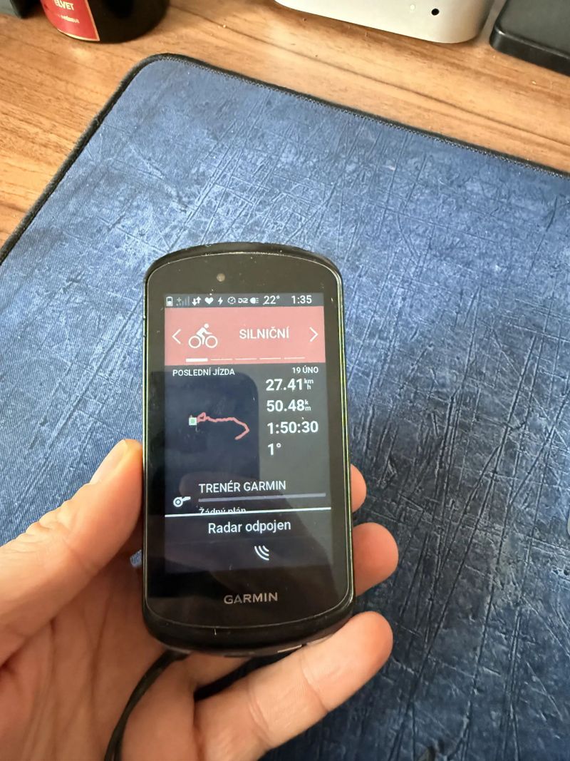 Cyklopočítač s GPS Garmin EDGE Edge 1040 černý + Radar Varia RTL515 