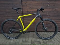Nabízím PO SERVISU k prodeji velice zachovalé horské kolo Cannondale F-Si carbon 5 / vel. XL / 29er