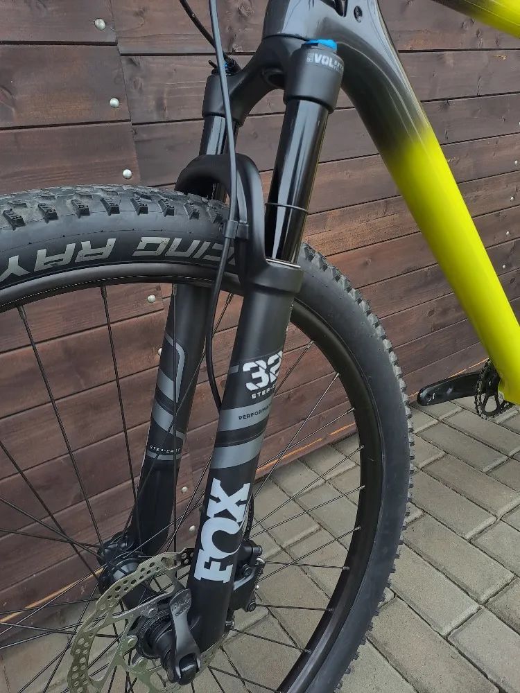 Nabízím PO SERVISU k prodeji velice zachovalé horské kolo Cannondale F-Si carbon 5 / vel. XL / 29er