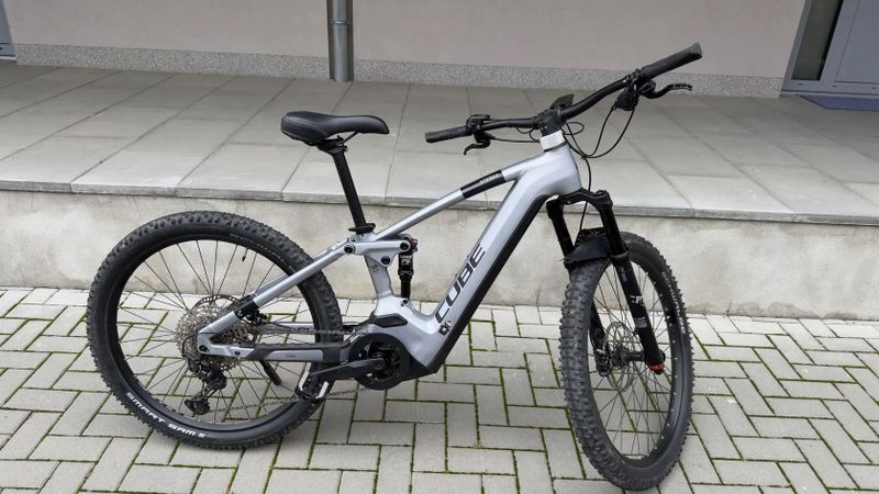 Cube Cube Stereo Hybrid Race 120 750 Wh vel. S