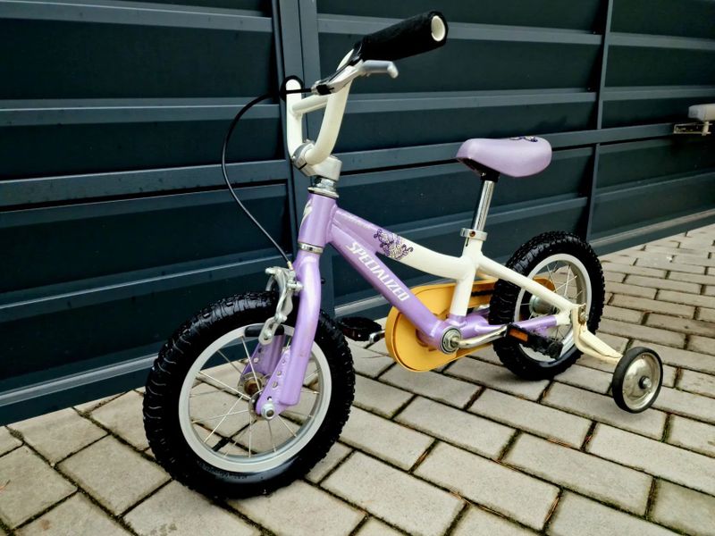 (1)Dětské hliníkové kolo Specialized 12"