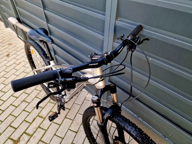 (8)Horské hliníkové kolo Merida 29" 