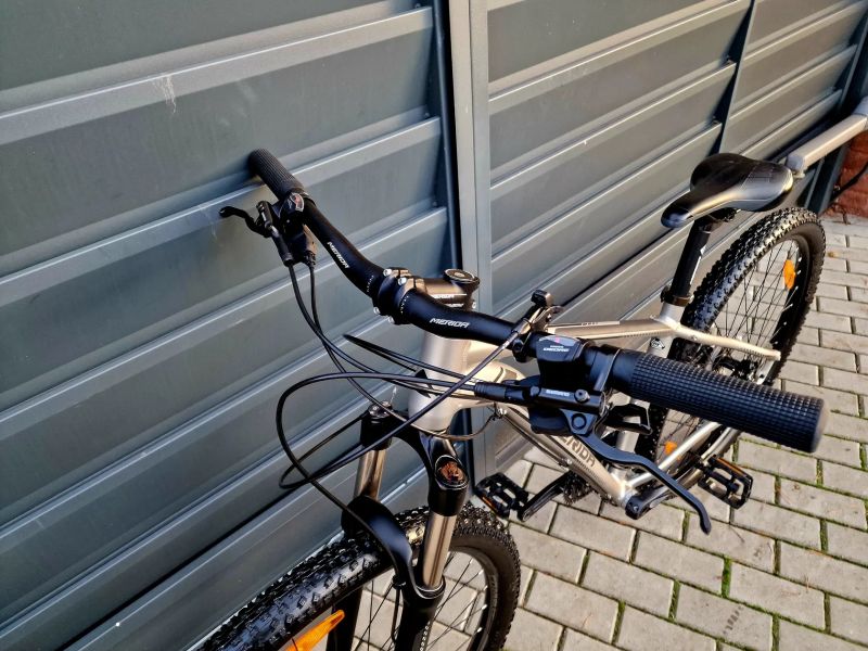 (8)Horské hliníkové kolo Merida 29" 