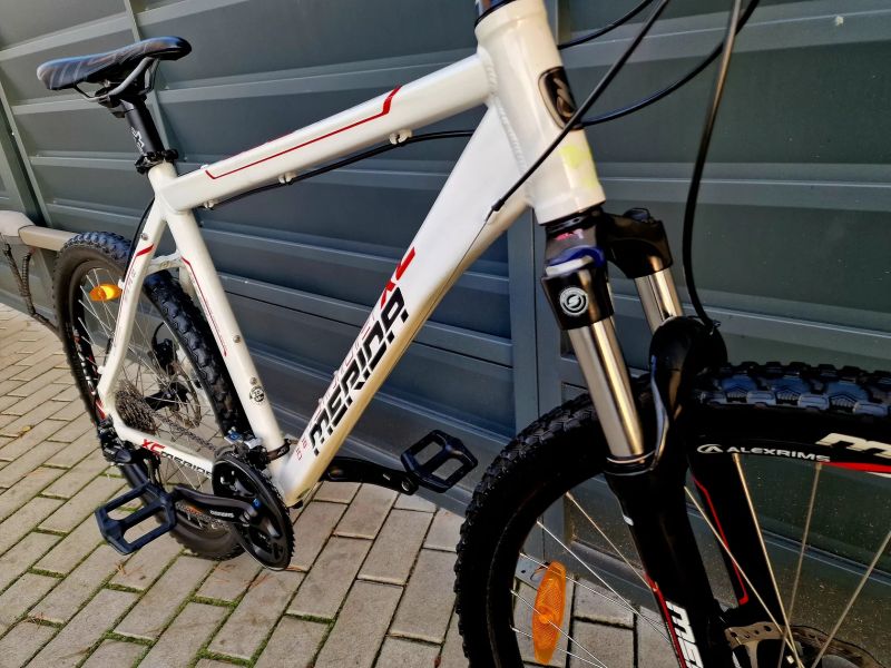 (9)Horské hliníkové kolo Merida Kotoučové brzdy