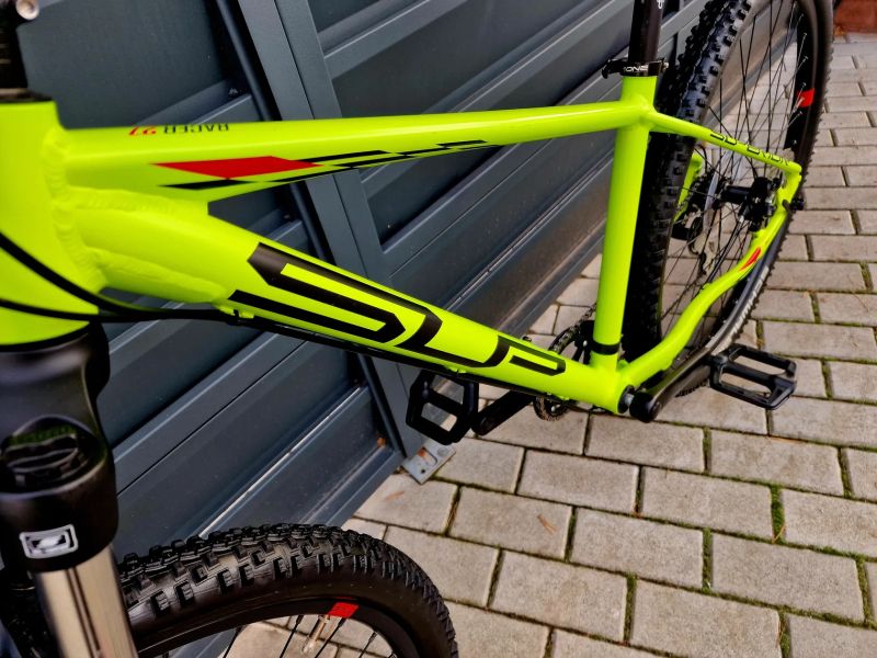 (15)Horské hliníkové kolo Sup 27,5"