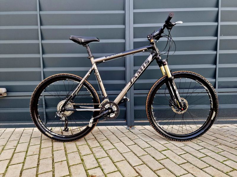 (16)Horské hliníkové kolo Jamis Air