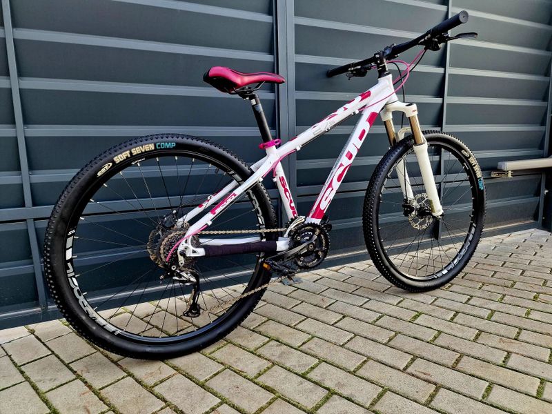 (17)Dámské/Dívčí horské kolo Scud 27,5"