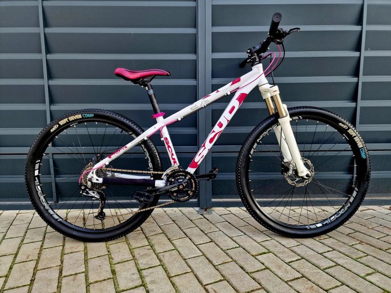 (17)Dámské/Dívčí horské kolo Scud 27,5"