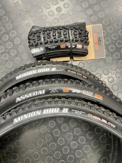 Maxxis Assegai, Minion DHR II