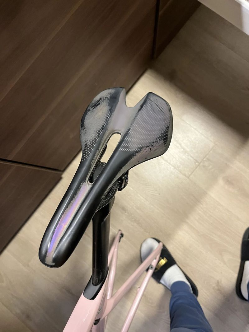Specialized Toupe Holographic saddle