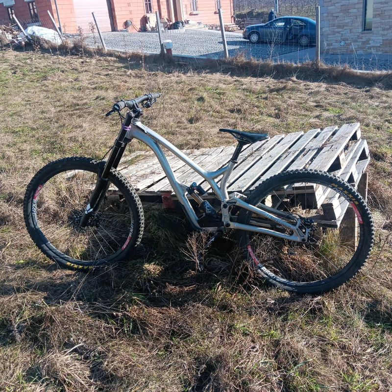 Commencal Supreme 29