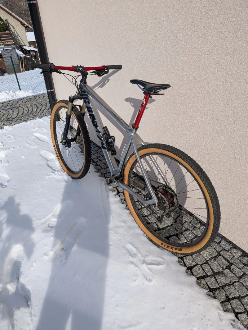 Amulet 29 Big Jose Carbon