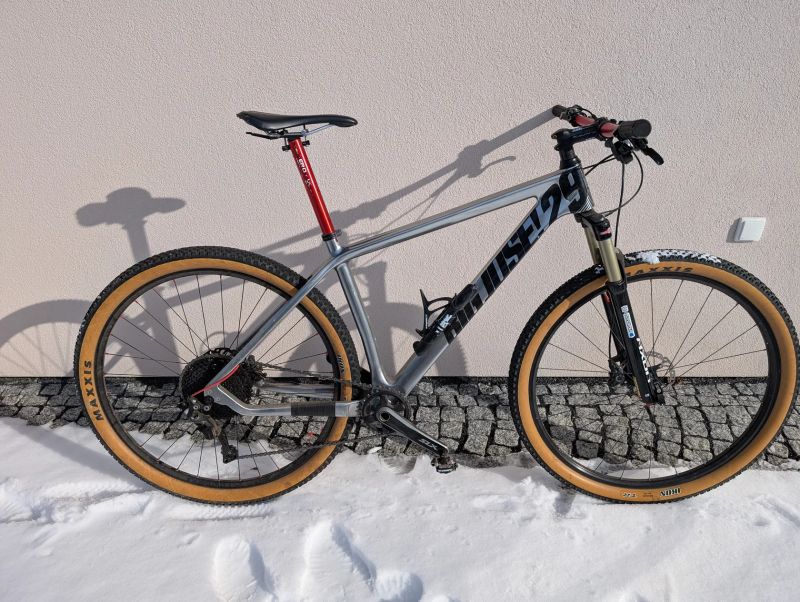 Amulet 29 Big Jose Carbon