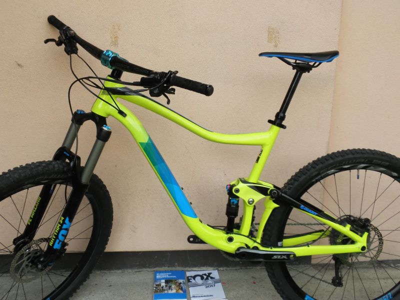 Minimálně jetý Giant Trance 2 LTD