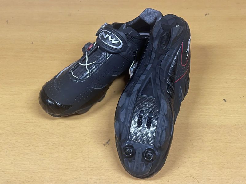 Nové Tretry Northwave Extreme Tech MTB velikost 42 