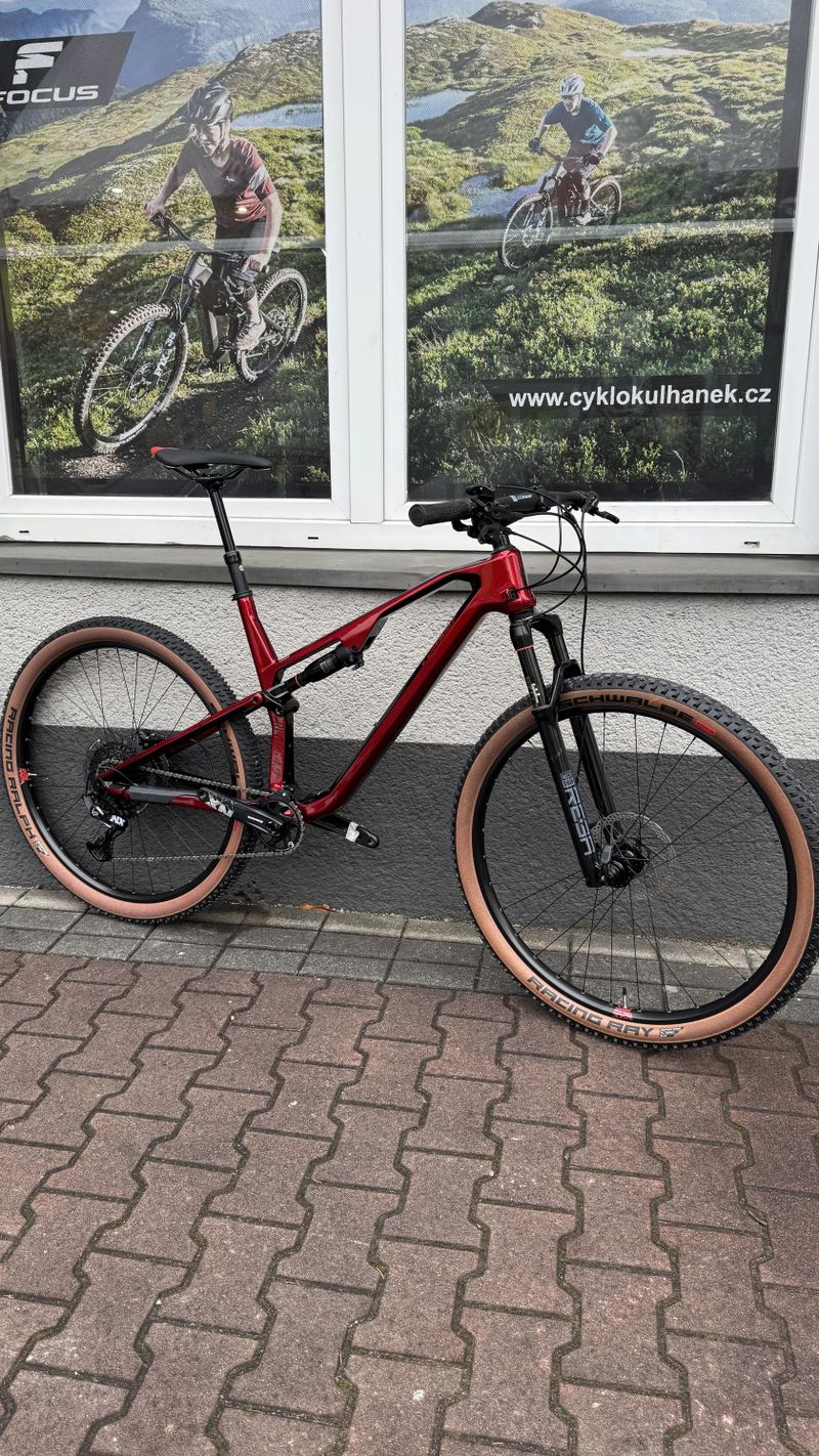 Nové Karbonové kolo Conway RLC FS 4.9