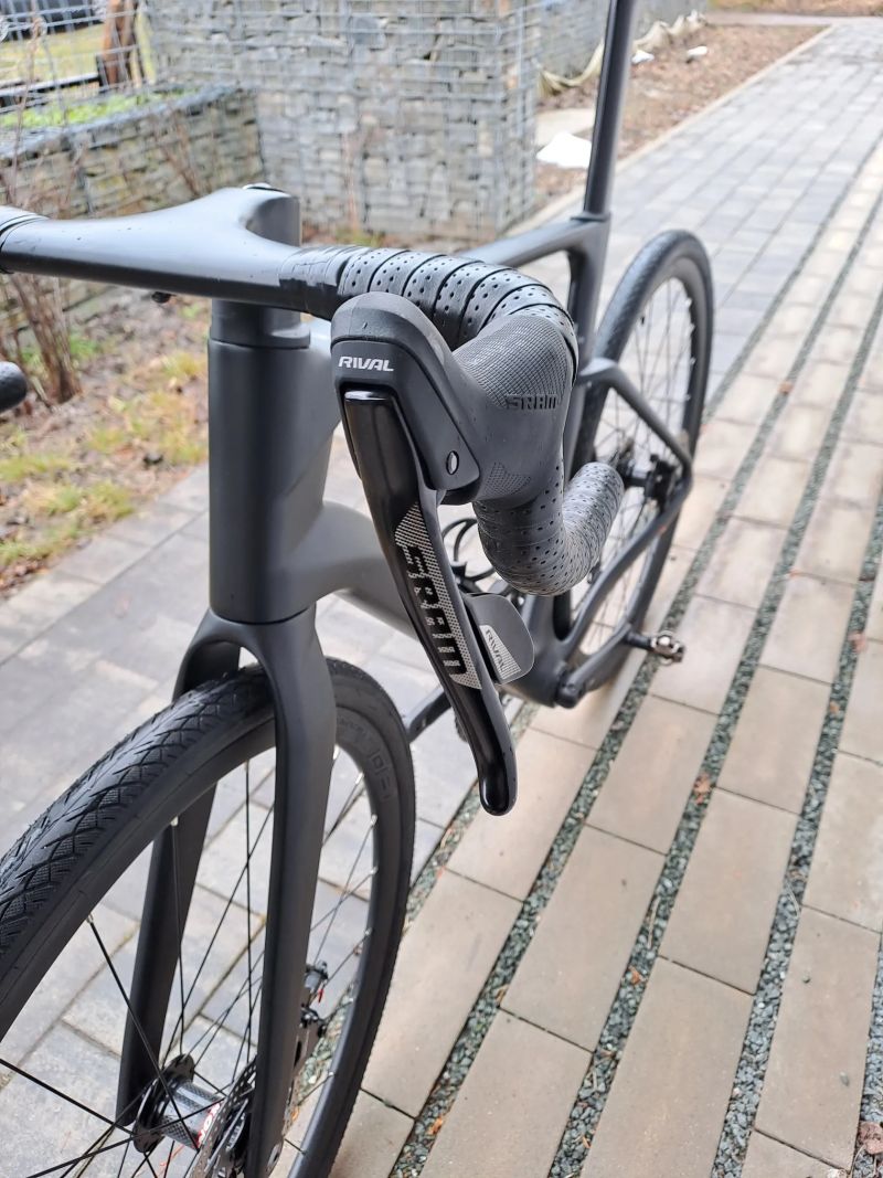 Twitter GRAVEL V3 - SRAM RIVAL 22