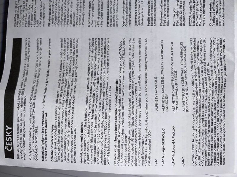 Nevyužité. Nové skialpy 160 cm. Set = lyže + pásy + vázání. Nikdy nepoužité.