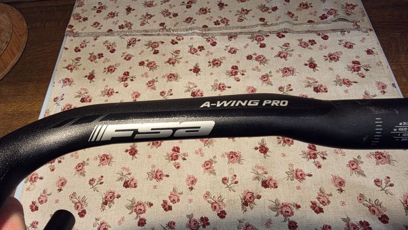 Řídítka FSA A-Wing PRO AGX Alloy Black