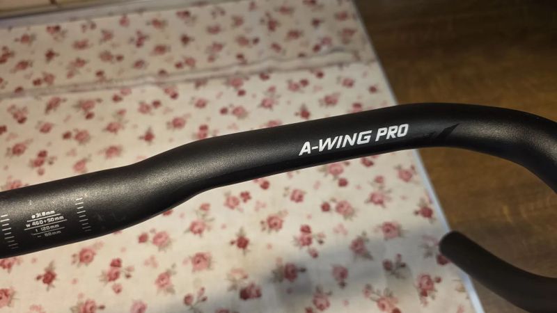 Řídítka FSA A-Wing PRO AGX Alloy Black