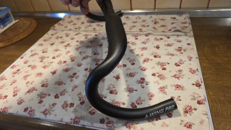 Řídítka FSA A-Wing PRO AGX Alloy Black