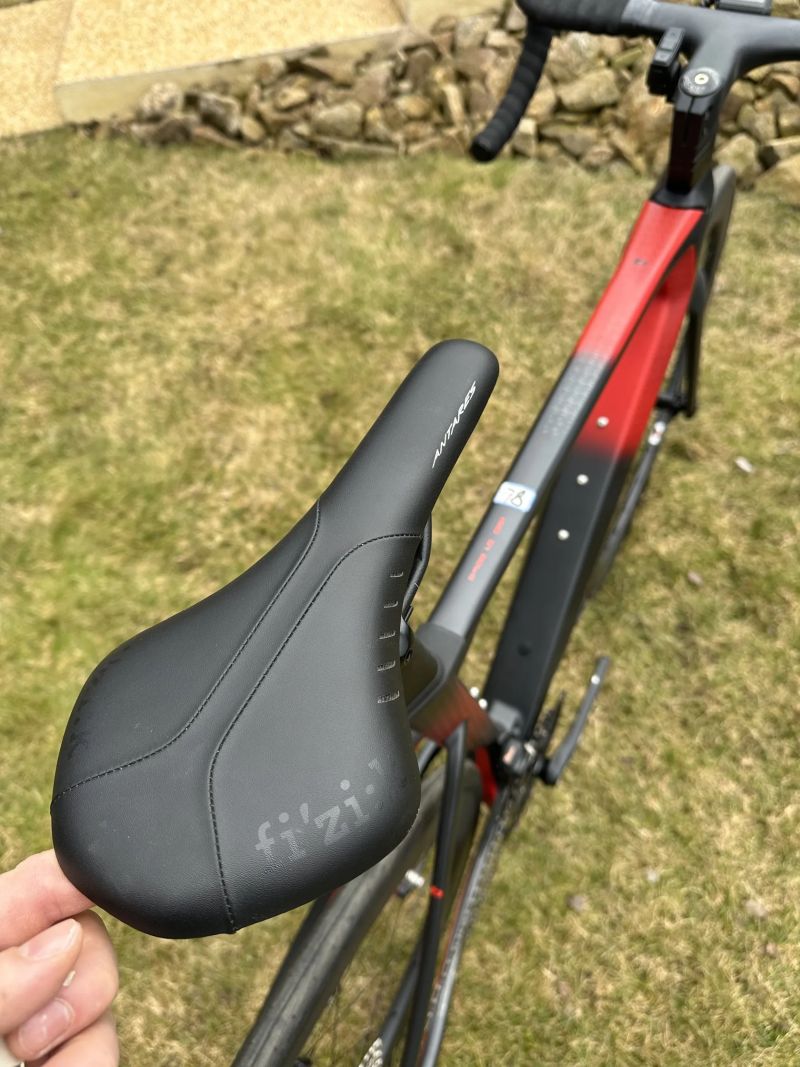 Krásné NOVÉ karbonové elektrokolo Benelli na Ultegra Di2