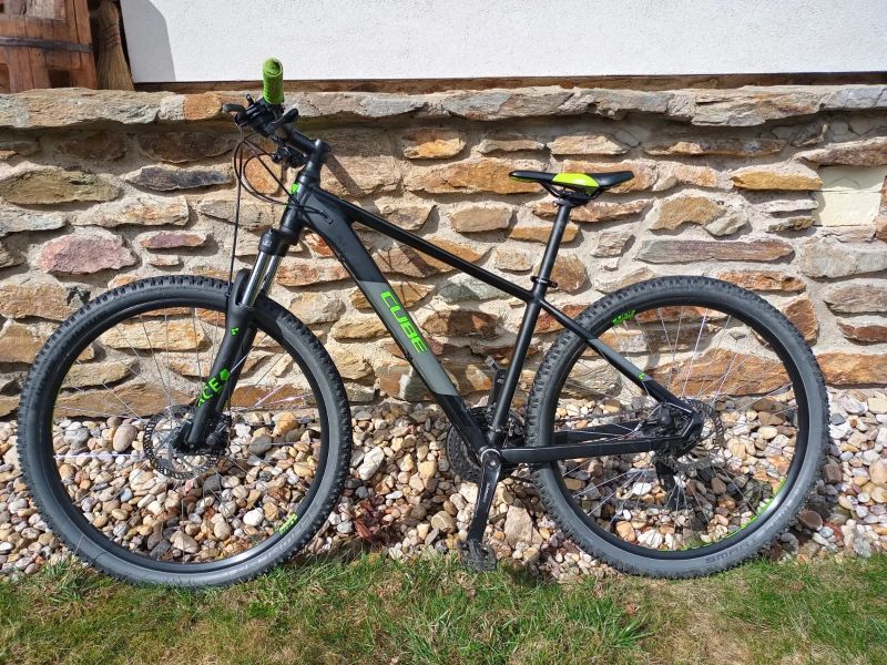 Horské kolo CUBE AIM 2021