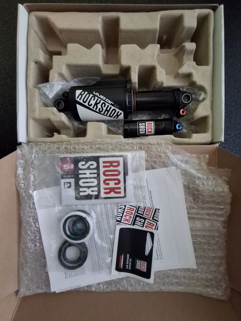 Rock Shox Vivid Air R2C 222x70 