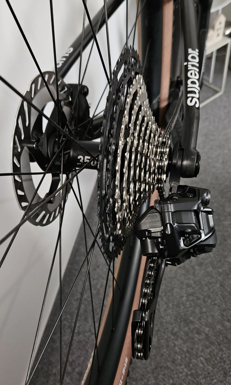 Superior Superior XF 9.6 Team (L) Nové, záruka 11/2027.TOP krásné kolo.