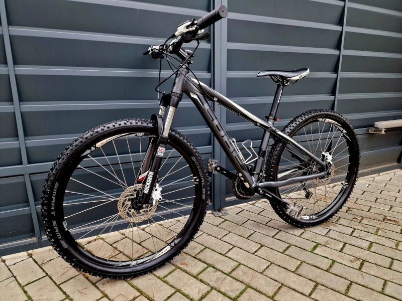 (23) Horské hliníkové kolo Cube