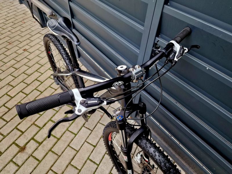 (23) Horské hliníkové kolo Cube