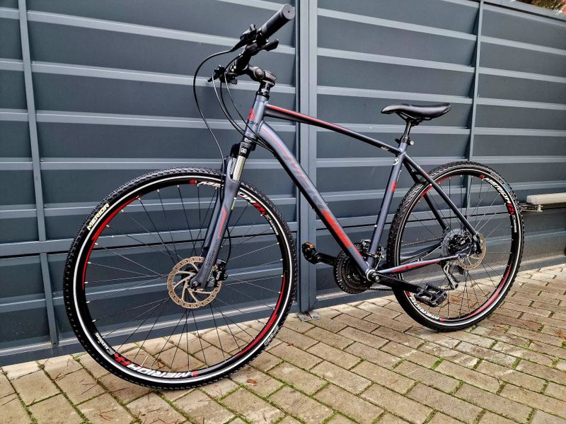 (24) Crossové/Trekingové kolo Merida