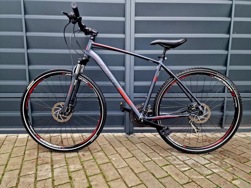 (24) Crossové/Trekingové kolo Merida