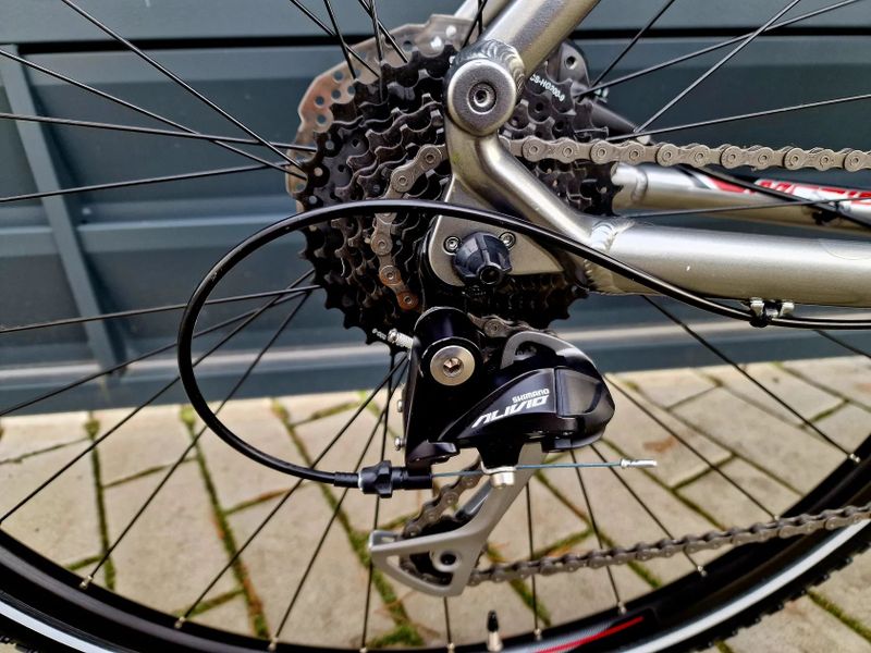 (26) Dámské Crossové/Trekingové kolo Merida 28"