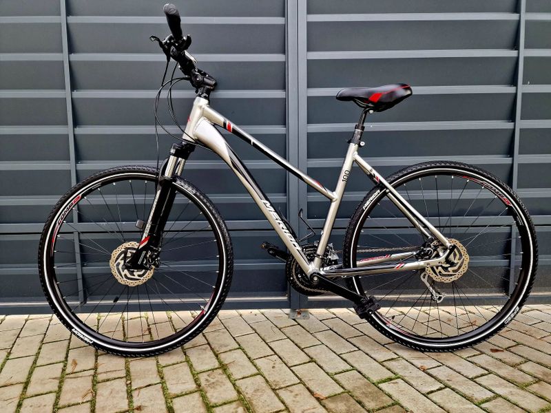 (26) Dámské Crossové/Trekingové kolo Merida 28"