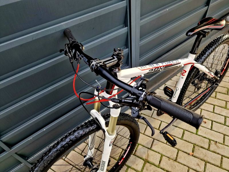 (28)Horské hliníkové kolo Focus Air 29"