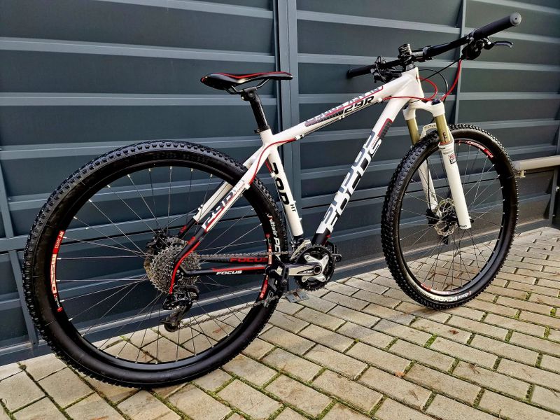 (28)Horské hliníkové kolo Focus Air 29"