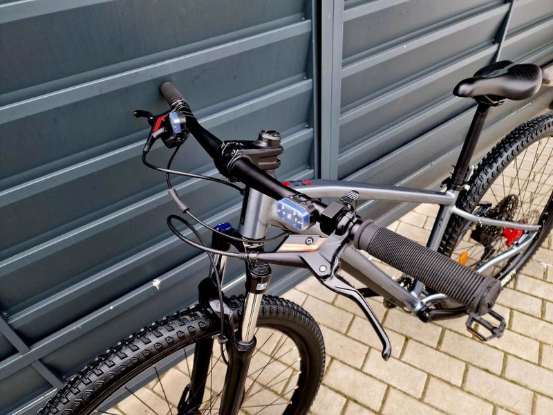 (33)Horské hliníkové kolo RockRider 29"